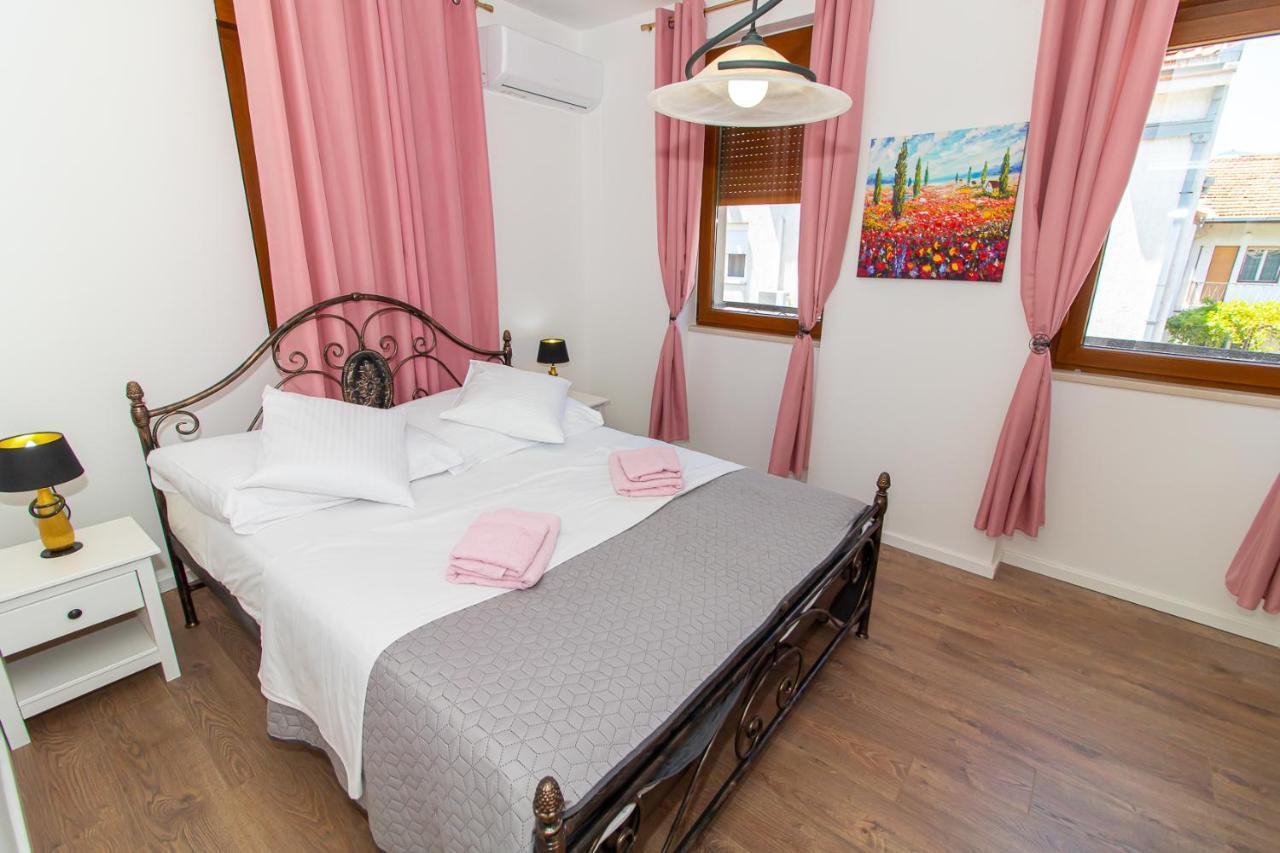 Luxury Apartments Iris Mostar Exterior foto